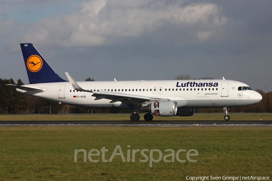 Lufthansa Airbus A320-214 (D-AIUQ) | Photo 237628