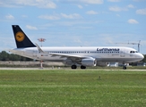 Lufthansa Airbus A320-214 (D-AIUQ) at  Munich, Germany
