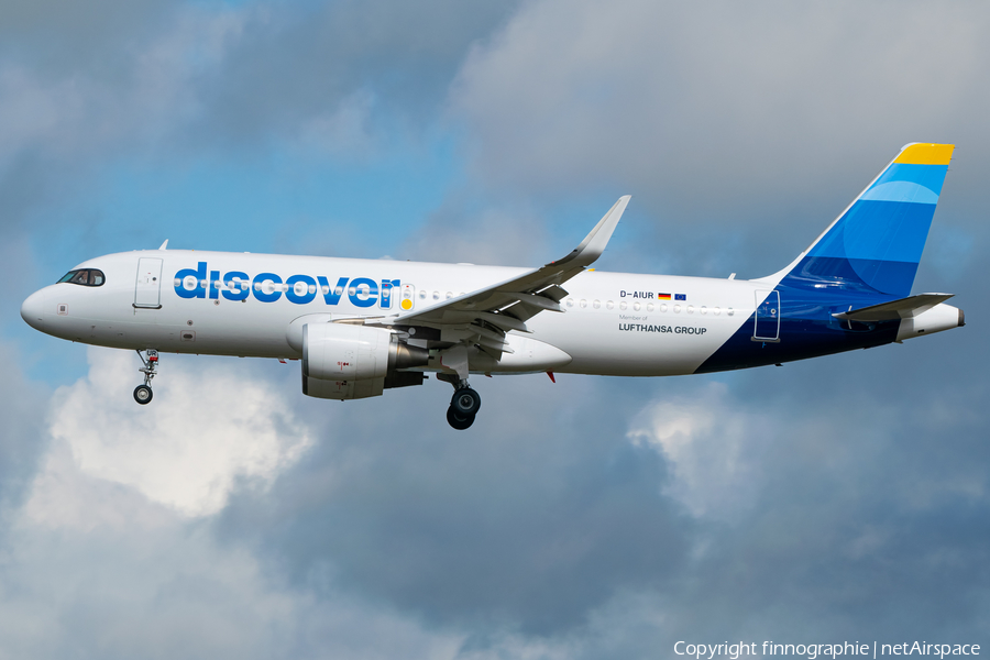 Discover Airlines Airbus A320-214 (D-AIUR) | Photo 591086