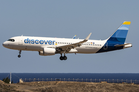 Discover Airlines Airbus A320-214 (D-AIUR) at  Gran Canaria, Spain