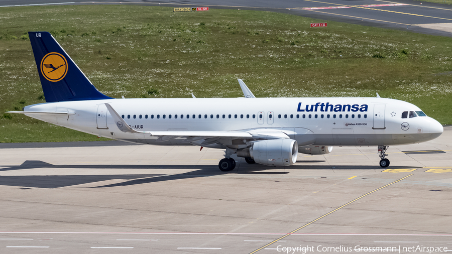 Lufthansa Airbus A320-214 (D-AIUR) | Photo 435558