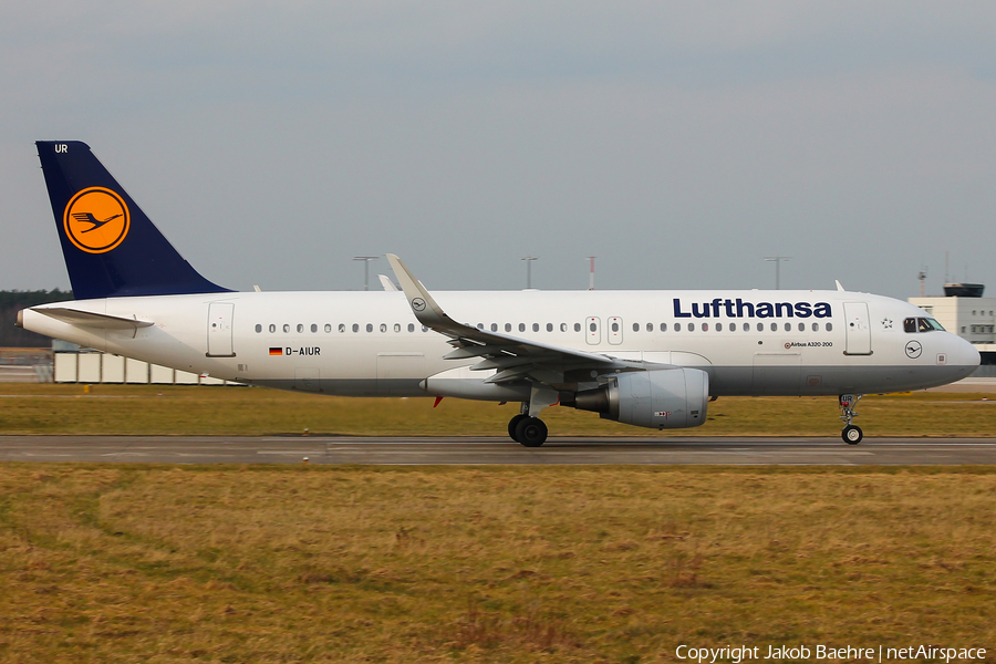 Lufthansa Airbus A320-214 (D-AIUR) | Photo 232689