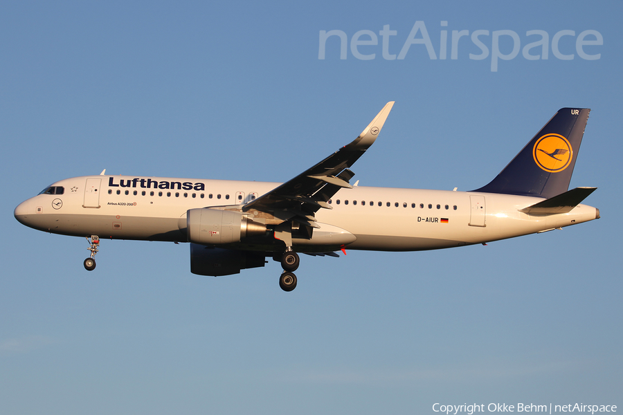 Lufthansa Airbus A320-214 (D-AIUR) | Photo 108726