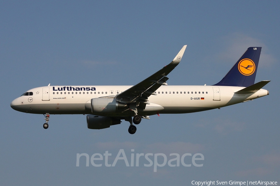 Lufthansa Airbus A320-214 (D-AIUR) | Photo 110862