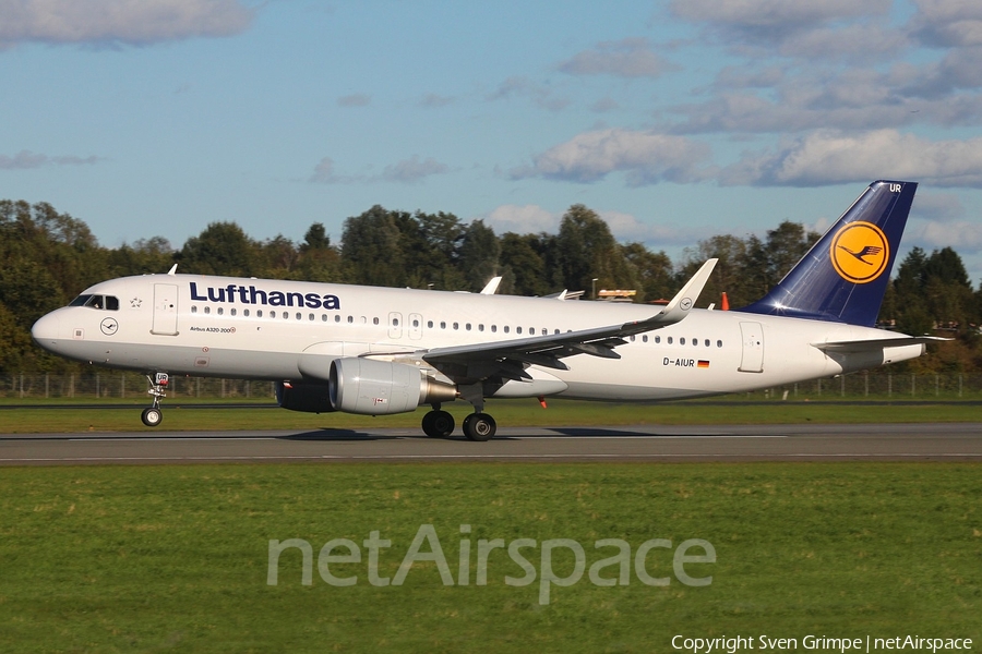 Lufthansa Airbus A320-214 (D-AIUR) | Photo 193480