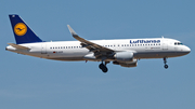 Lufthansa Airbus A320-214 (D-AIUR) at  Palma De Mallorca - Son San Juan, Spain