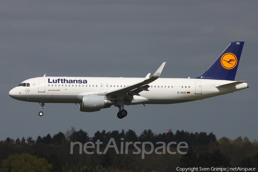 Lufthansa Airbus A320-214 (D-AIUS) | Photo 106129
