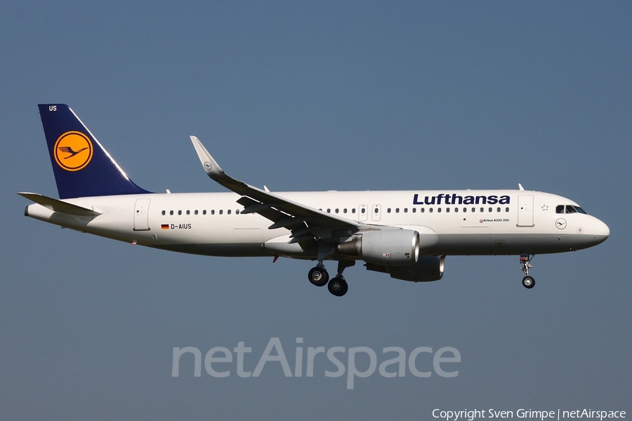 Lufthansa Airbus A320-214 (D-AIUS) | Photo 124129