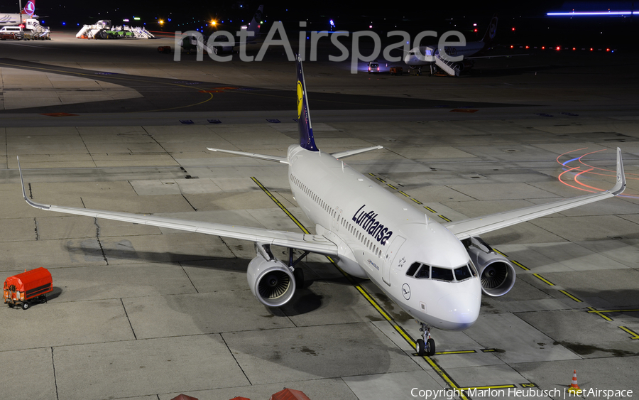Lufthansa Airbus A320-214 (D-AIUS) | Photo 126256