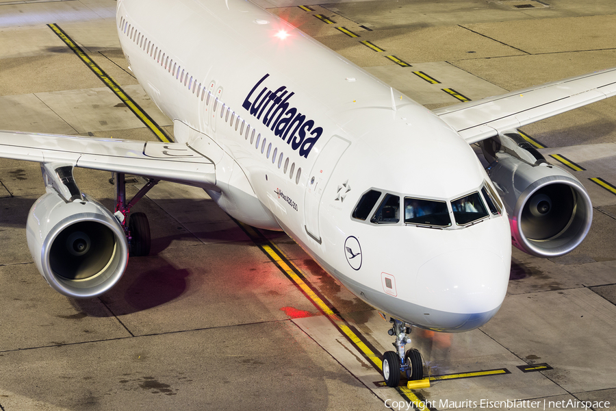 Lufthansa Airbus A320-214 (D-AIUS) | Photo 126262