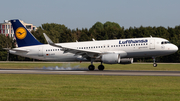 Lufthansa Airbus A320-214 (D-AIUS) at  Hamburg - Fuhlsbuettel (Helmut Schmidt), Germany