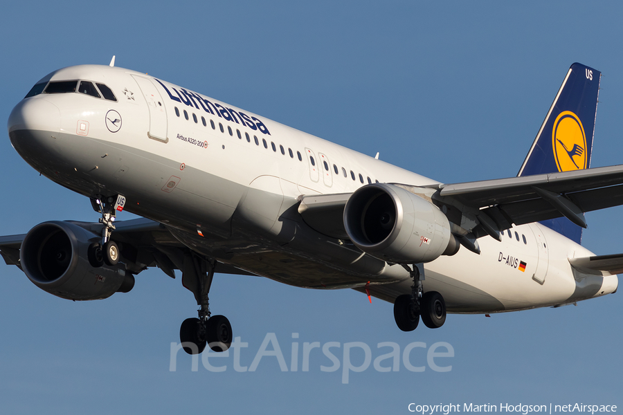Lufthansa Airbus A320-214 (D-AIUS) | Photo 130015
