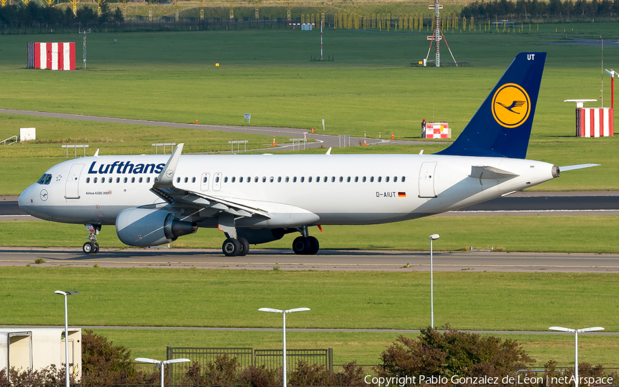 Lufthansa Airbus A320-214 (D-AIUT) | Photo 350597