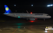 Lufthansa Airbus A320-214 (D-AIUT) at  Cologne/Bonn, Germany