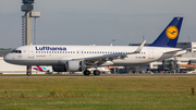 Lufthansa Airbus A320-214 (D-AIUT) at  Dusseldorf - International, Germany