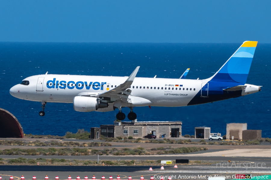 Discover Airlines Airbus A320-214 (D-AIUU) | Photo 623058