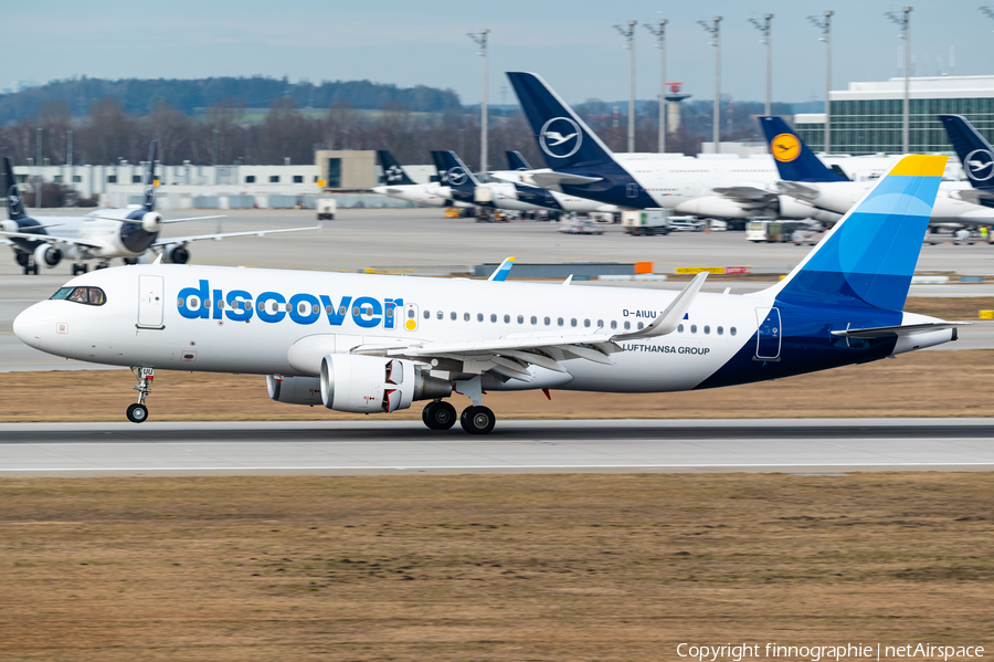 Discover Airlines Airbus A320-214 (D-AIUU) | Photo 611972