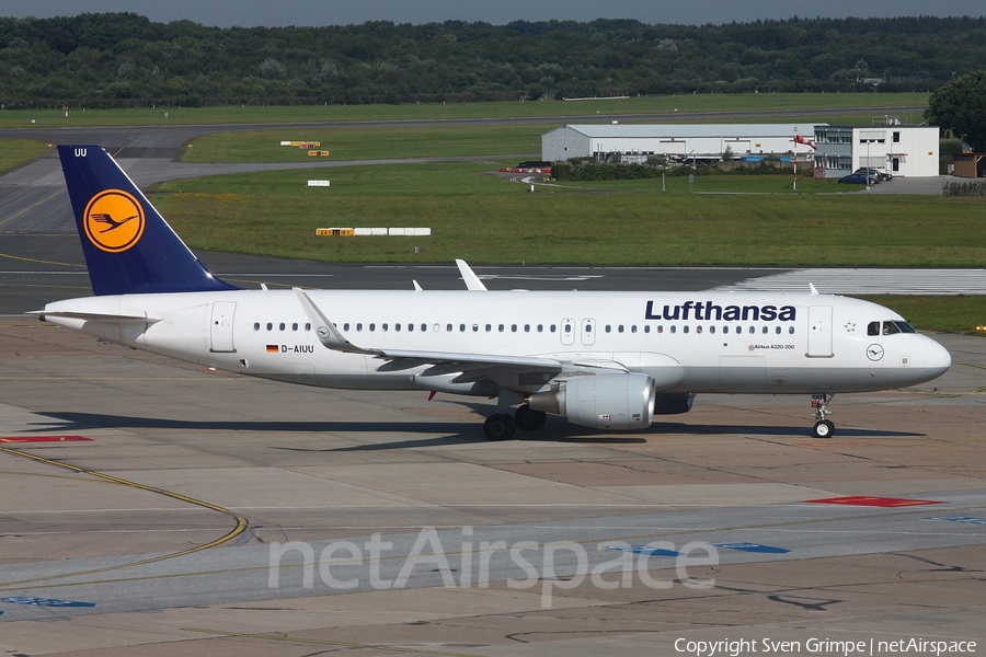 Lufthansa Airbus A320-214 (D-AIUU) | Photo 183431