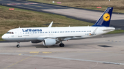 Lufthansa Airbus A320-214 (D-AIUV) at  Cologne/Bonn, Germany