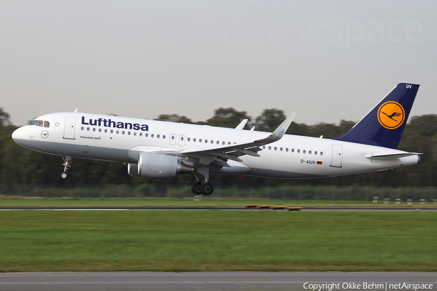 Lufthansa Airbus A320-214 (D-AIUV) | Photo 126165