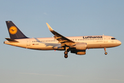 Lufthansa Airbus A320-214 (D-AIUV) at  Hamburg - Fuhlsbuettel (Helmut Schmidt), Germany