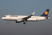 Lufthansa Airbus A320-214 (D-AIUV) at  Hamburg - Fuhlsbuettel (Helmut Schmidt), Germany