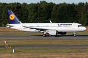 Lufthansa Airbus A320-214 (D-AIUV) at  Hamburg - Fuhlsbuettel (Helmut Schmidt), Germany