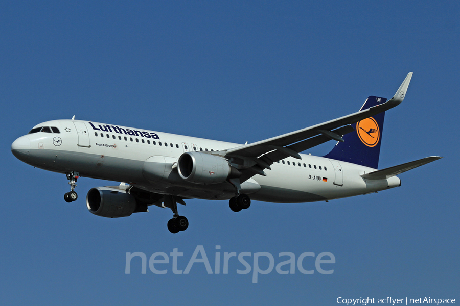 Lufthansa Airbus A320-214 (D-AIUV) | Photo 309140