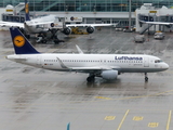 Lufthansa Airbus A320-214 (D-AIUV) at  Munich, Germany