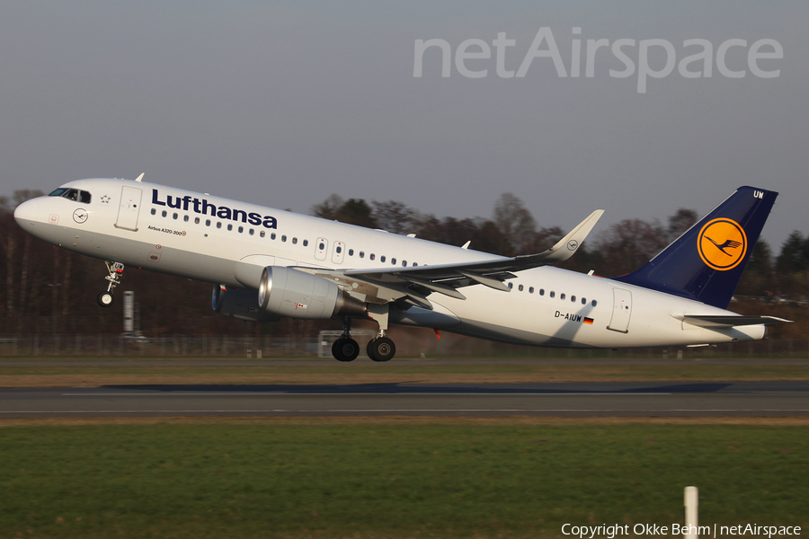 Lufthansa Airbus A320-214 (D-AIUW) | Photo 157925