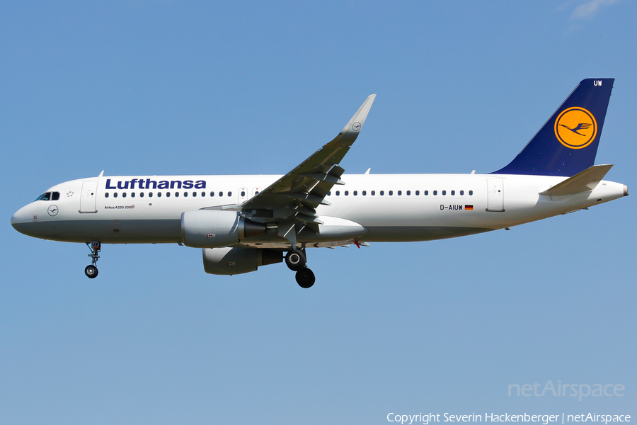 Lufthansa Airbus A320-214 (D-AIUW) | Photo 205170