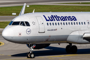 Lufthansa Airbus A320-214 (D-AIUW) at  Munich, Germany
