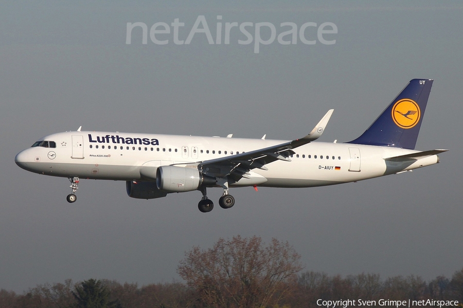 Lufthansa Airbus A320-214 (D-AIUY) | Photo 154678