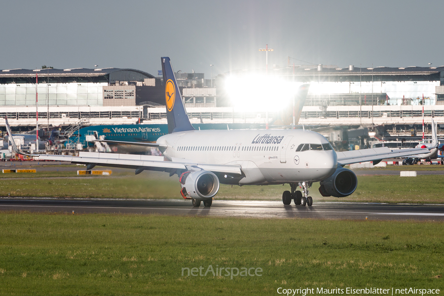 Lufthansa Airbus A320-214 (D-AIUY) | Photo 172942
