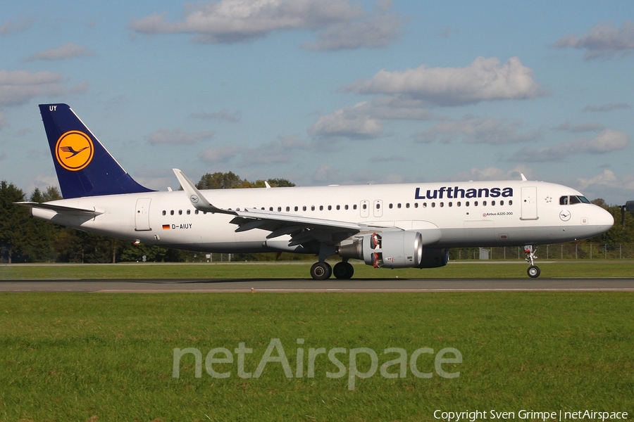 Lufthansa Airbus A320-214 (D-AIUY) | Photo 192596