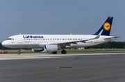 Lufthansa Airbus A320-214 (D-AIUY) at  Hamburg - Fuhlsbuettel (Helmut Schmidt), Germany