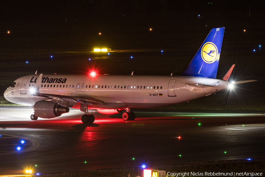 Lufthansa Airbus A320-214 (D-AIUY) | Photo 268991