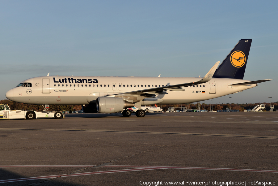 Lufthansa Airbus A320-214 (D-AIUZ) | Photo 520234