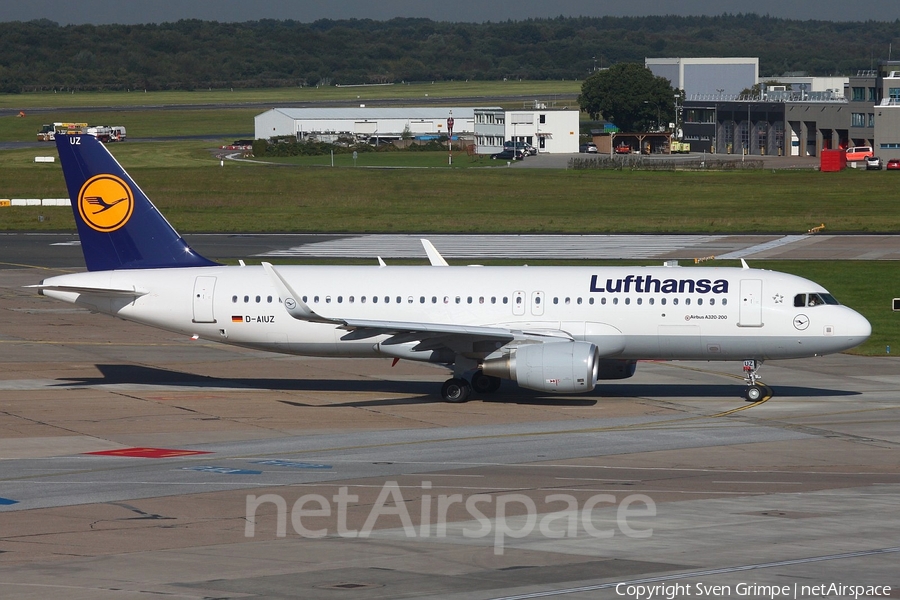 Lufthansa Airbus A320-214 (D-AIUZ) | Photo 189178