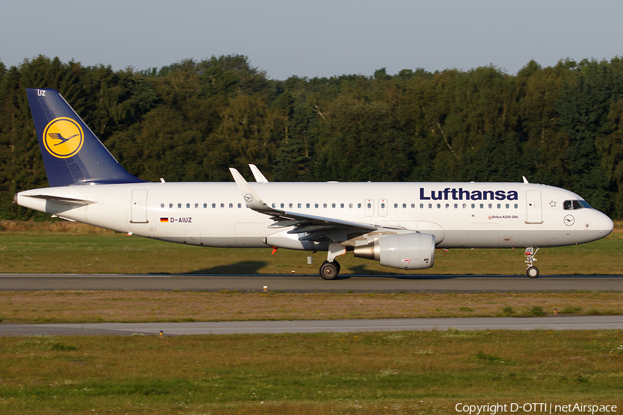 Lufthansa Airbus A320-214 (D-AIUZ) | Photo 462825