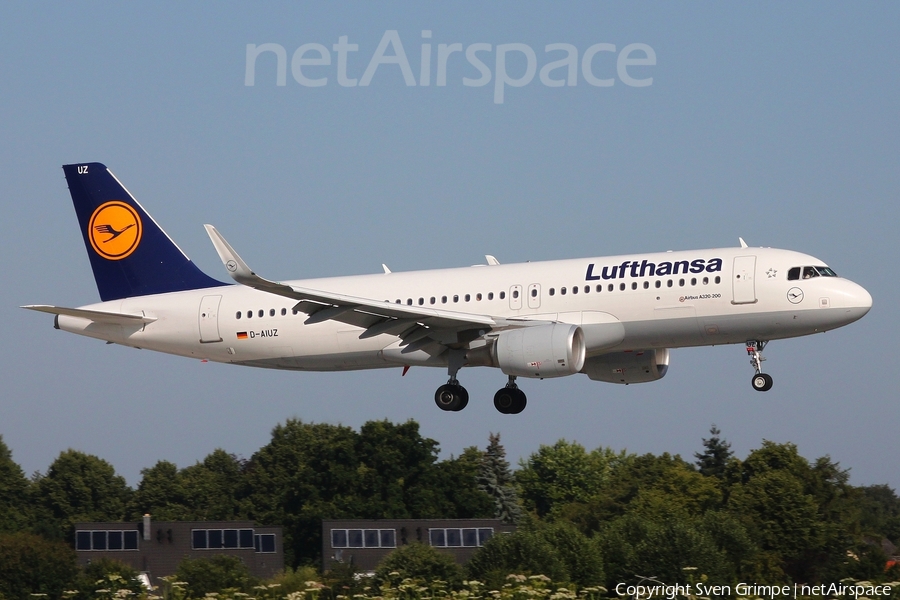 Lufthansa Airbus A320-214 (D-AIUZ) | Photo 467415