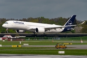 Lufthansa Airbus A350-941 (D-AIVA) at  Hamburg - Fuhlsbuettel (Helmut Schmidt), Germany