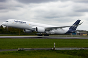 Lufthansa Airbus A350-941 (D-AIVA) at  Hamburg - Fuhlsbuettel (Helmut Schmidt), Germany