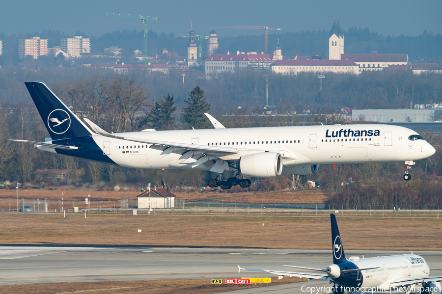 Lufthansa Airbus A350-941 (D-AIVB) | Photo 674352