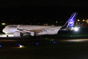 Lufthansa Airbus A350-941 (D-AIVC) at  Hamburg - Fuhlsbuettel (Helmut Schmidt), Germany