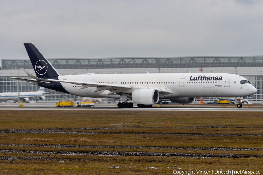 Lufthansa Airbus A350-941 (D-AIVC) | Photo 668867