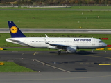 Lufthansa Airbus A320-214 (D-AIWA) at  Dusseldorf - International, Germany