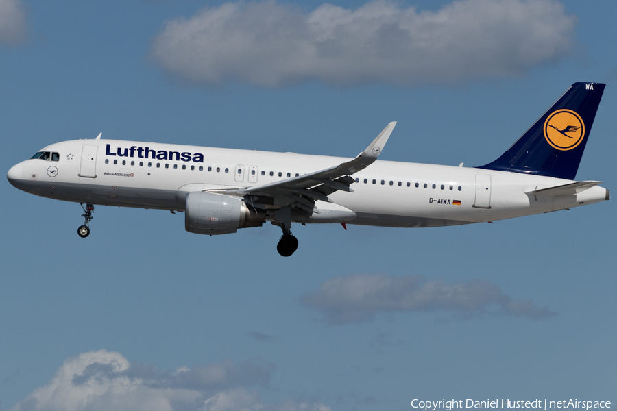 Lufthansa Airbus A320-214 (D-AIWA) | Photo 414600
