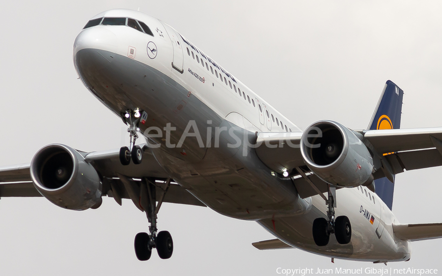 Lufthansa Airbus A320-214 (D-AIWA) | Photo 394066