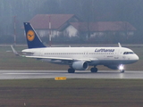 Lufthansa Airbus A320-214 (D-AIWA) at  Munich, Germany